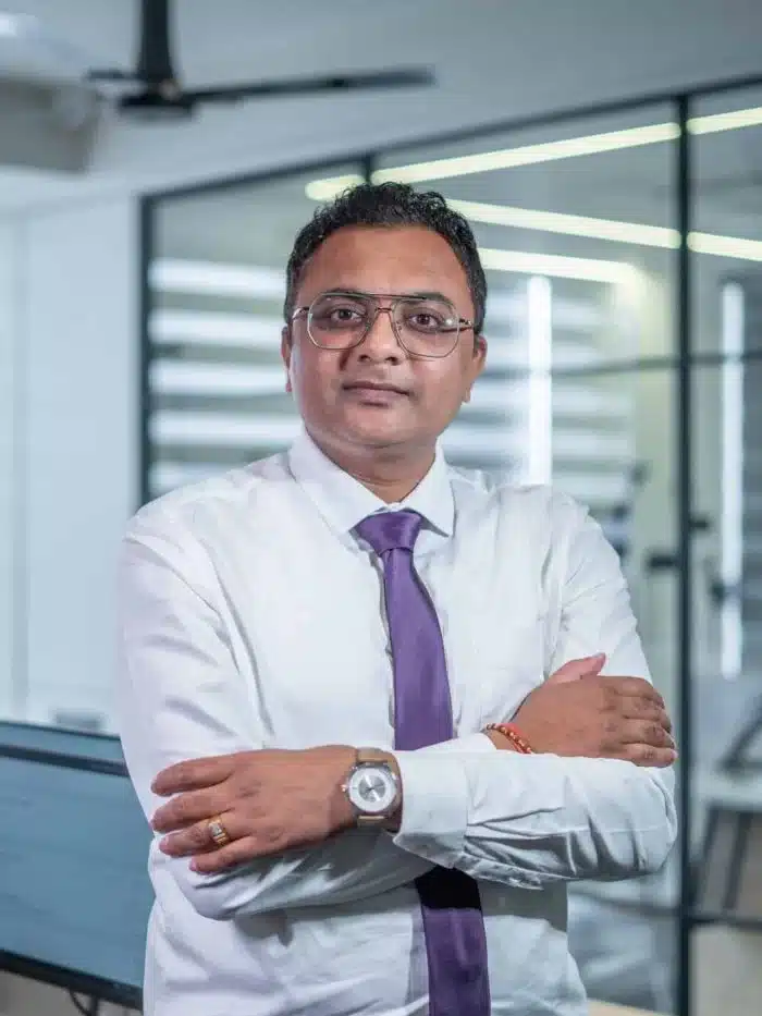 23P07804-scaled-1-rfm03e6fsyl8r5gzd9xbszwl147etxhx9gvrzsqfzm